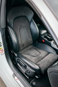 Audi S5 destinat vânzării. Servicii foto pentru anunțuri auto, dealeri și proprietari particulari.
