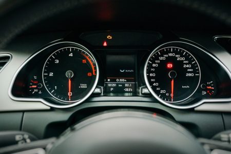 Audi S5 destinat vânzării. Servicii foto pentru anunțuri auto, dealeri și proprietari particulari.