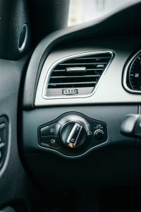 Audi S5 destinat vânzării. Servicii foto pentru anunțuri auto, dealeri și proprietari particulari.